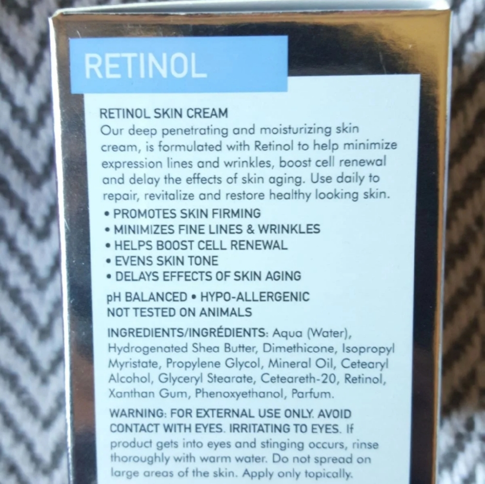 mask&BEAUTY•ESSENTIALS - Picture 3 of 4